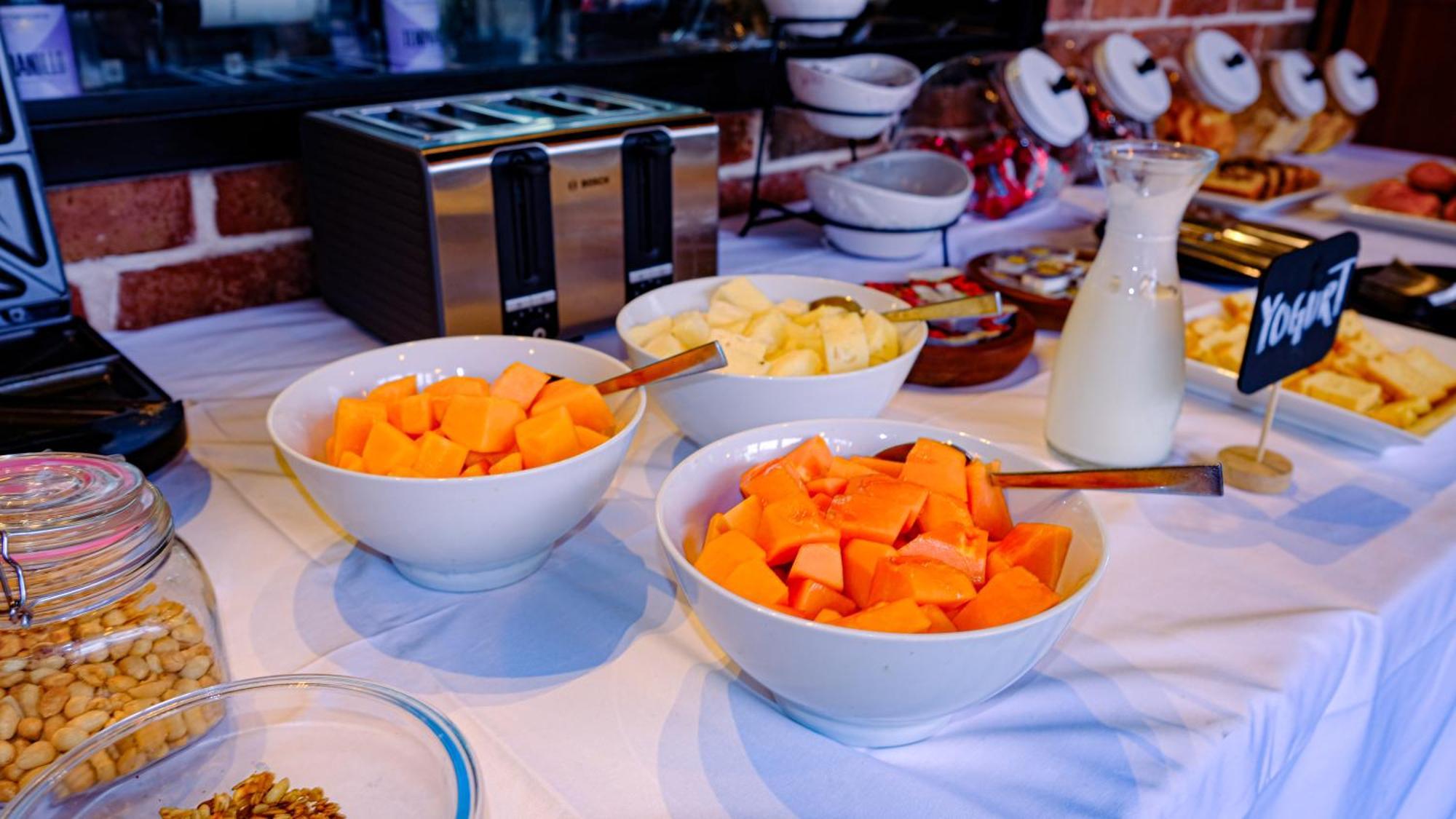 Surya Lima Hotel Екстериор снимка